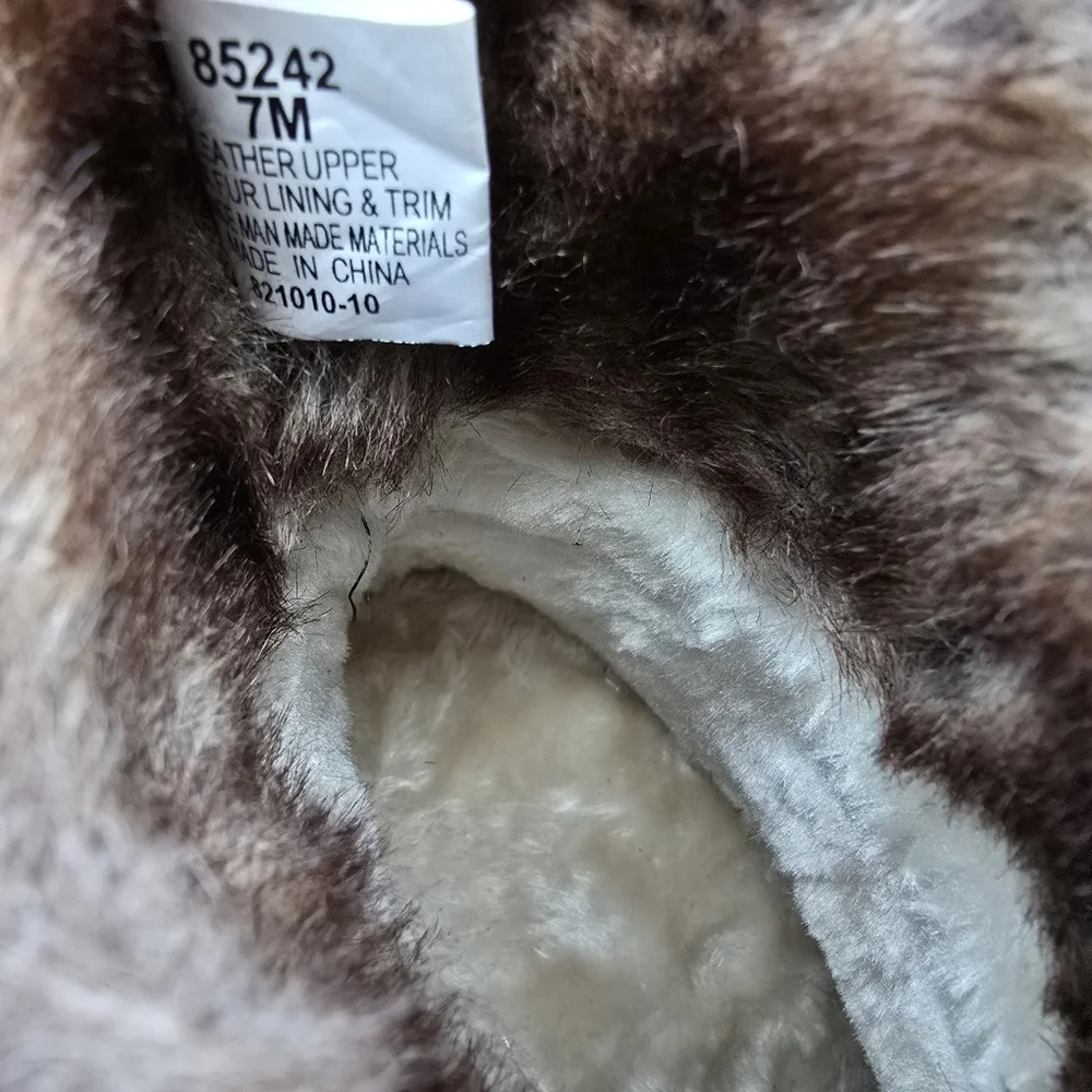 Minnetonka NEW Somerville Y2K Cozy Boho Suede Plush Faux Fur Winter Boots 7M